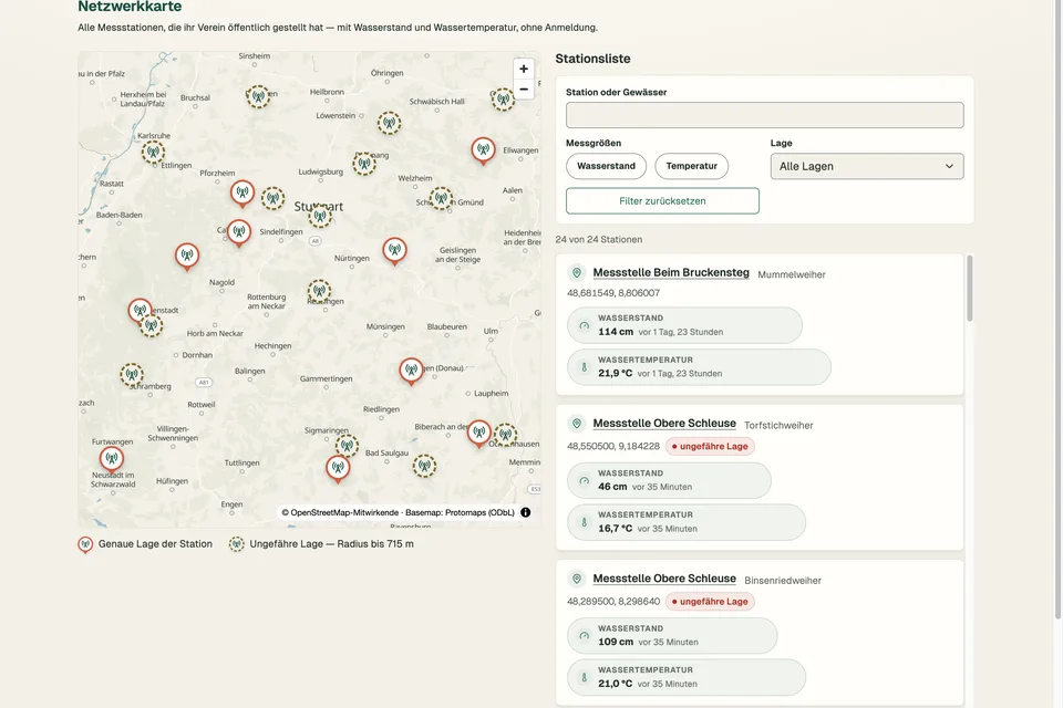 Die öffentliche Netzwerkkarte von LimnoNetz: Stationsmarker auf einer Landkarte, daneben eine Stationsliste mit aktuellen Wasserständen und Temperaturen.